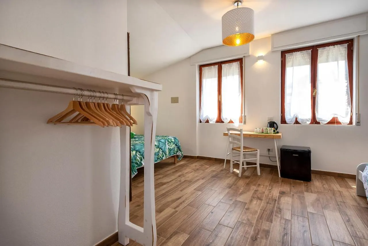 Dery Alghero Holiday Rooms 0*,