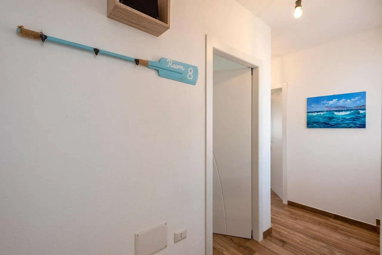 Dery Alghero Holiday Rooms 0*,  Italia