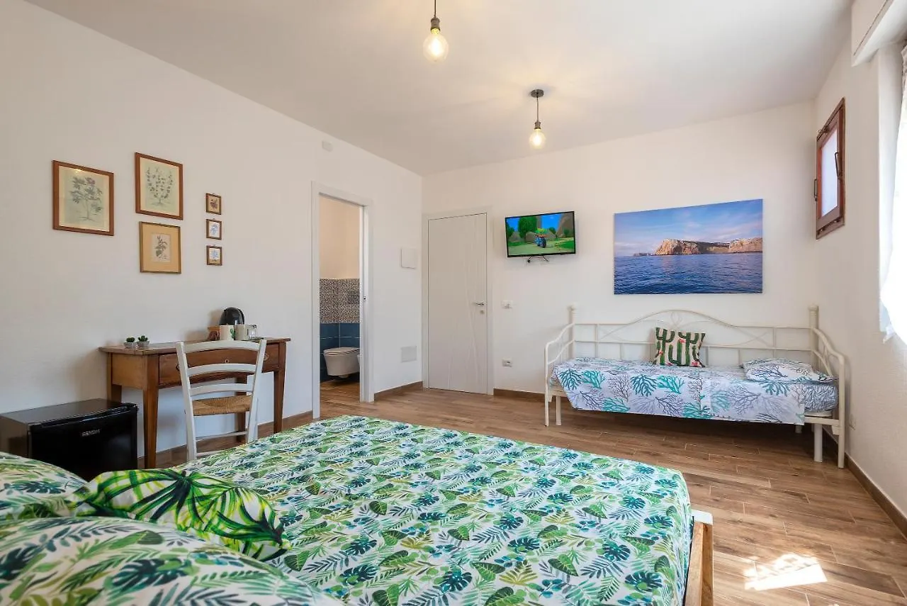 Dery Alghero Holiday Rooms Pensión